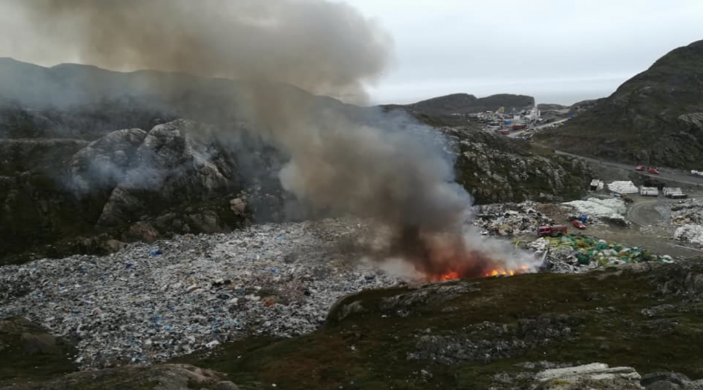Sisimiut dump brænder